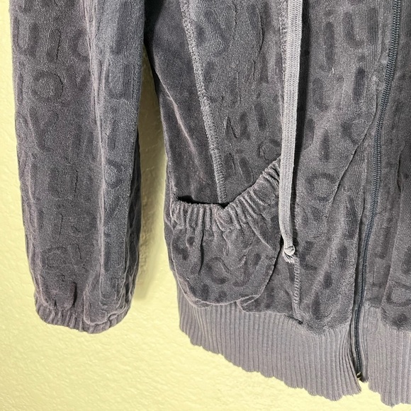 VINTAGE Juicy Couture 90s Y2K Velour Jacket Full Zip Juicy All Over Medium Blue - Picture 7 of 8